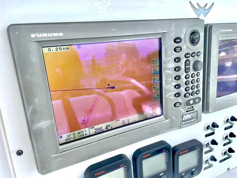 Slide: The Image of Southport 26 Center Console 2008 - 25