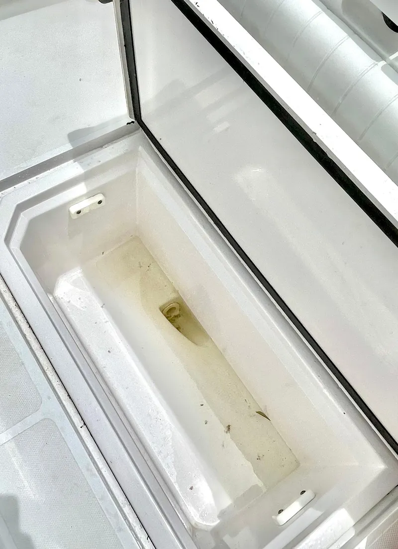 Slide: The Image of Southport 26 Center Console 2008 - 34