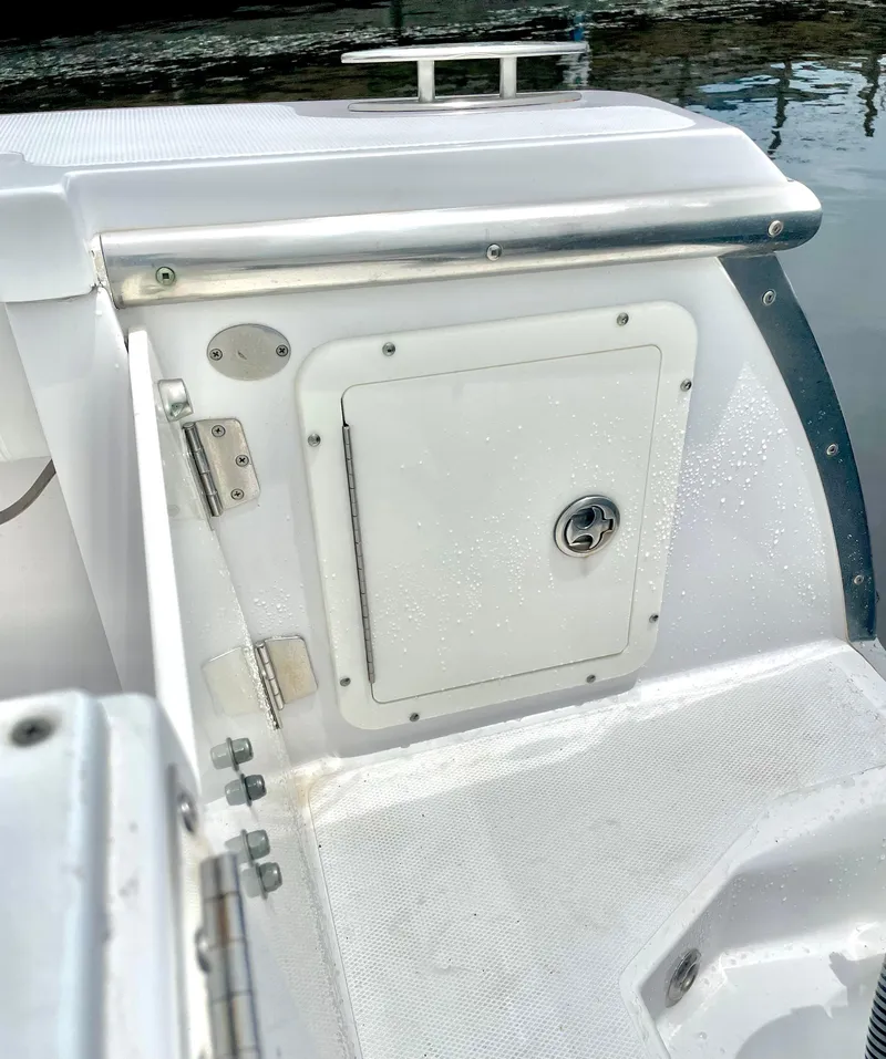 Slide: The Image of Southport 26 Center Console 2008 - 36