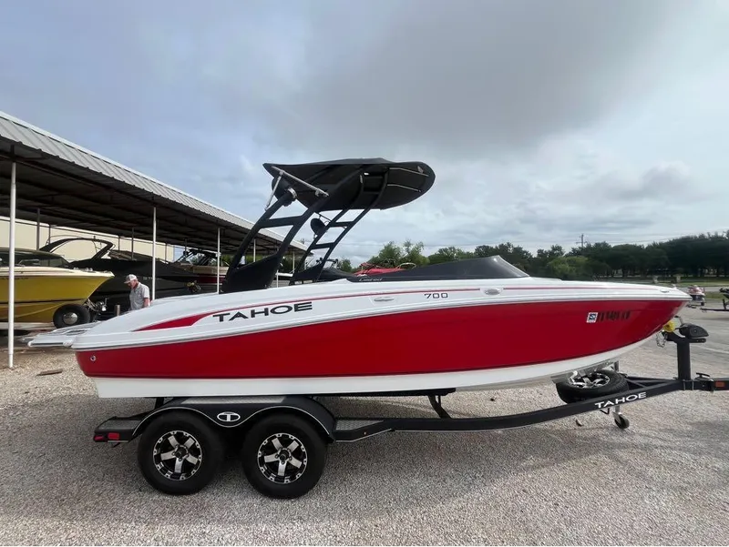 Slide: The Image of Tahoe 700 Limited 2019 - 9