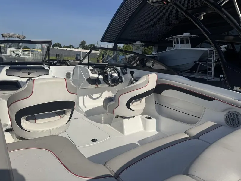 Slide: The Image of Tahoe 700 2018 - 5