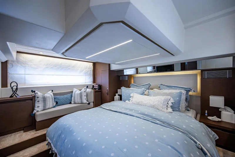 Slide: The Image of Prestige 460 2019 - 56