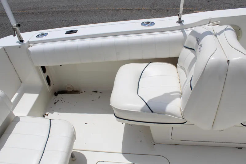Slide: The Image of Sea Ray 210 Dual Console 1999 - 16