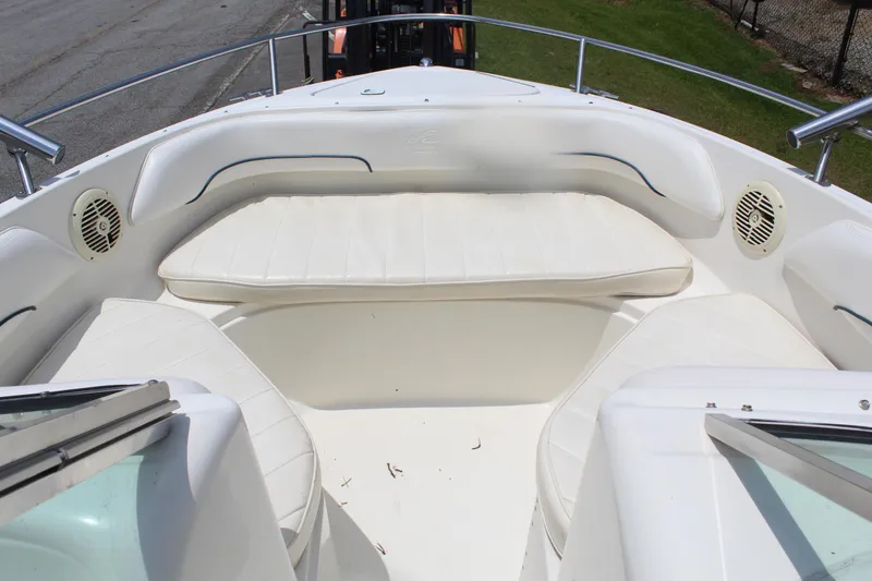 Slide: The Image of Sea Ray 210 Dual Console 1999 - 18