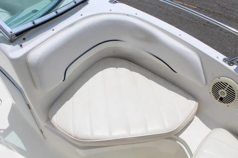 Slide: The Image of Sea Ray 210 Dual Console 1999 - 19