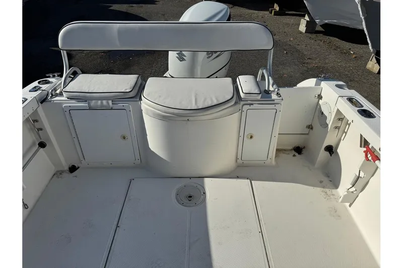 Slide: The Image of Cobia 220 Walkaround 1998 - 11