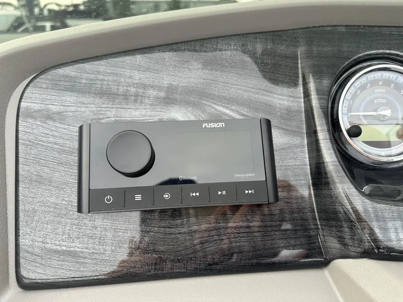 Slide: The Image of Avalon LSZ QL25T 2025 - 22