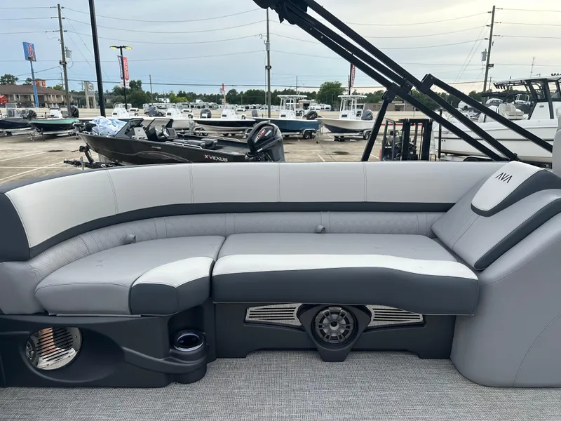 Slide: The Image of Avalon LSZ QL25T 2025 - 33