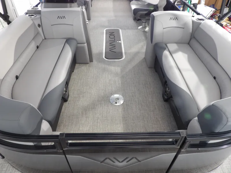 Slide: The Image of Avalon VNT85 QL23T 2025 - 13