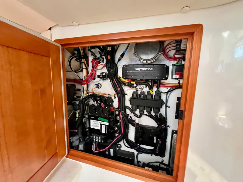 Slide: The Image of MJM 35z 2019 - 68