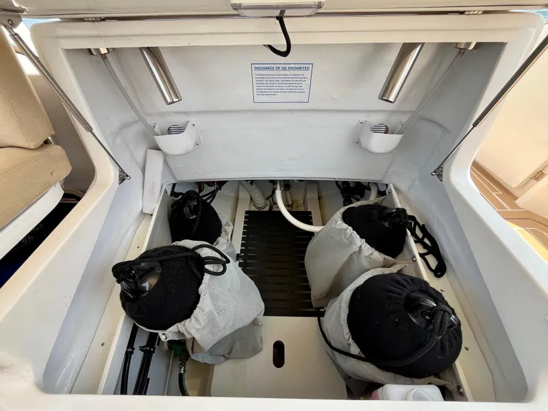 Slide: The Image of MJM 35z 2019 - 85