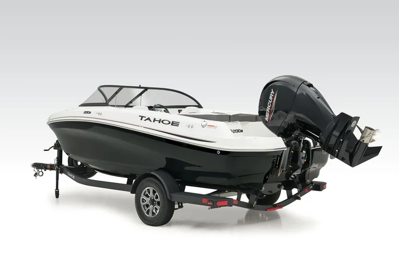 Slide: The Image of Tahoe 200 S 2025 - 74