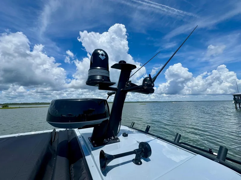 Slide: The Image of Brabus Shadow 900 XC Cross Cabin 2023 - 50