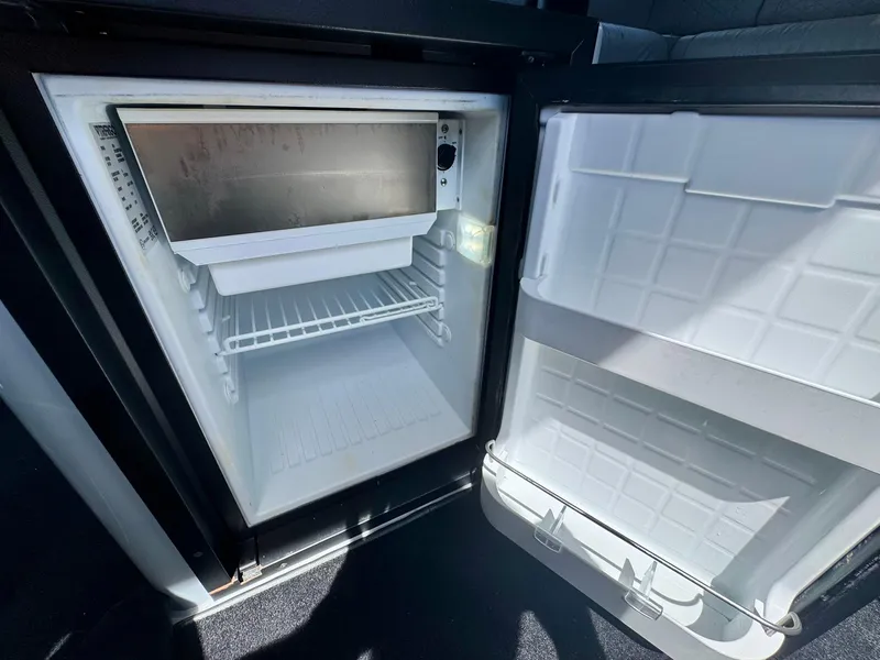 Slide: The Image of Brabus Shadow 900 XC Cross Cabin 2023 - 56