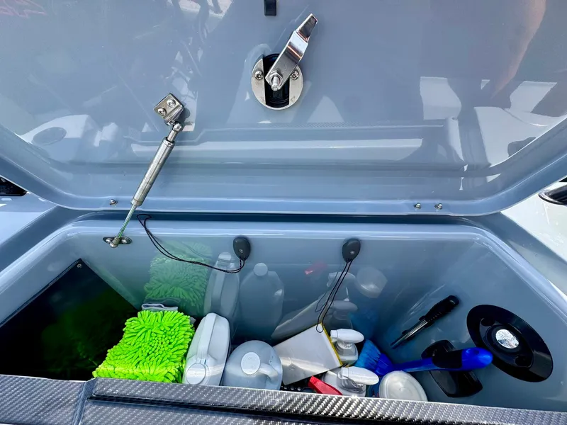 Slide: The Image of Brabus Shadow 900 XC Cross Cabin 2023 - 60