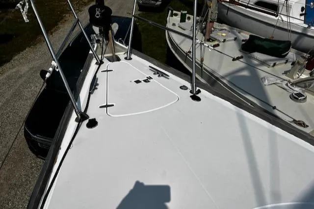 Slide: The Image of Sabre 402 2000 - 12