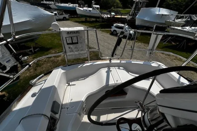 Slide: The Image of Sabre 402 2000 - 15