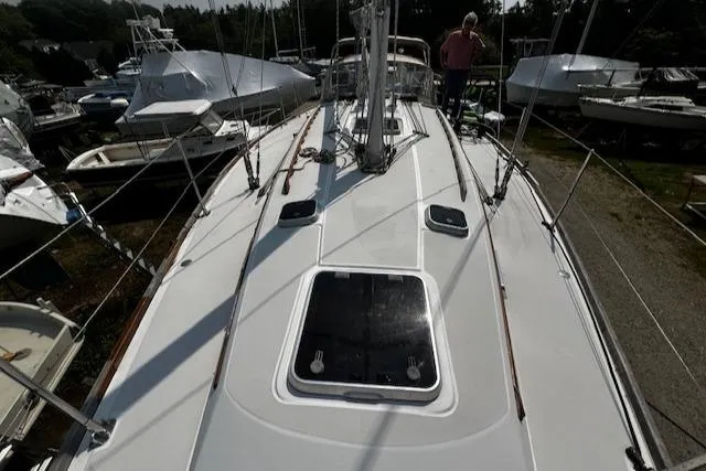 Slide: The Image of Sabre 402 2000 - 17