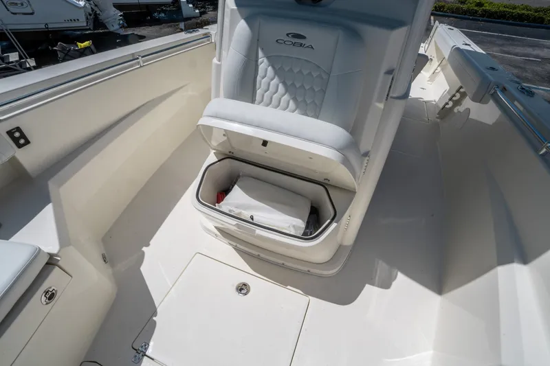 Slide: The Image of Cobia 285 Center Console 2025 - 31