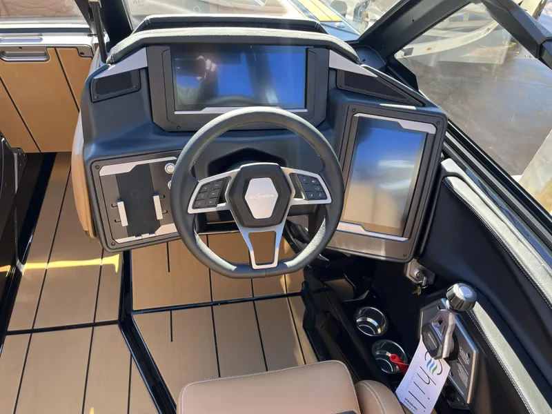 Slide: The Image of Supra SE 550 2025 - 36