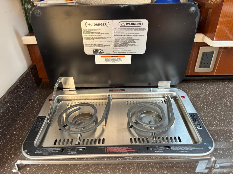 Slide: The Image of Electric stove with two burners on a 2014 Sea Ray 330 Sundancer yacht. - 30