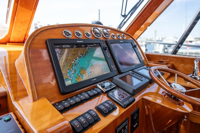 Slide: The Image of Hinckley Yachts Talaria 43 Motoryacht 2016 - 35