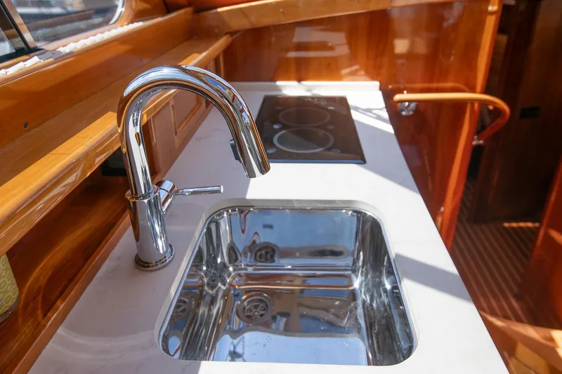 Slide: The Image of Hinckley Yachts Talaria 43 Motoryacht 2016 - 39