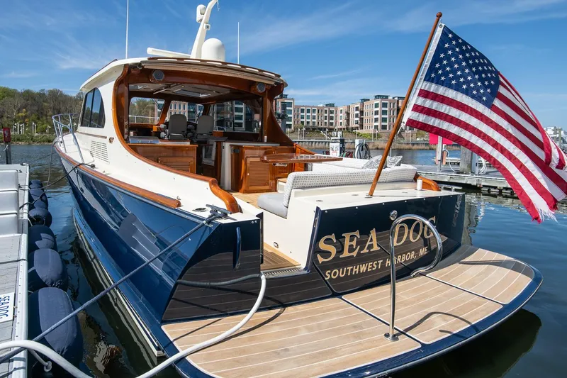 Slide: The Image of Hinckley Yachts Talaria 43 Motoryacht 2016 - 5