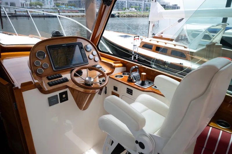 Slide: The Image of Hinckley Yachts Picnic Boat 37 MKIII 2011 - 35