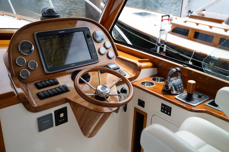 Slide: The Image of Hinckley Yachts Picnic Boat 37 MKIII 2011 - 37