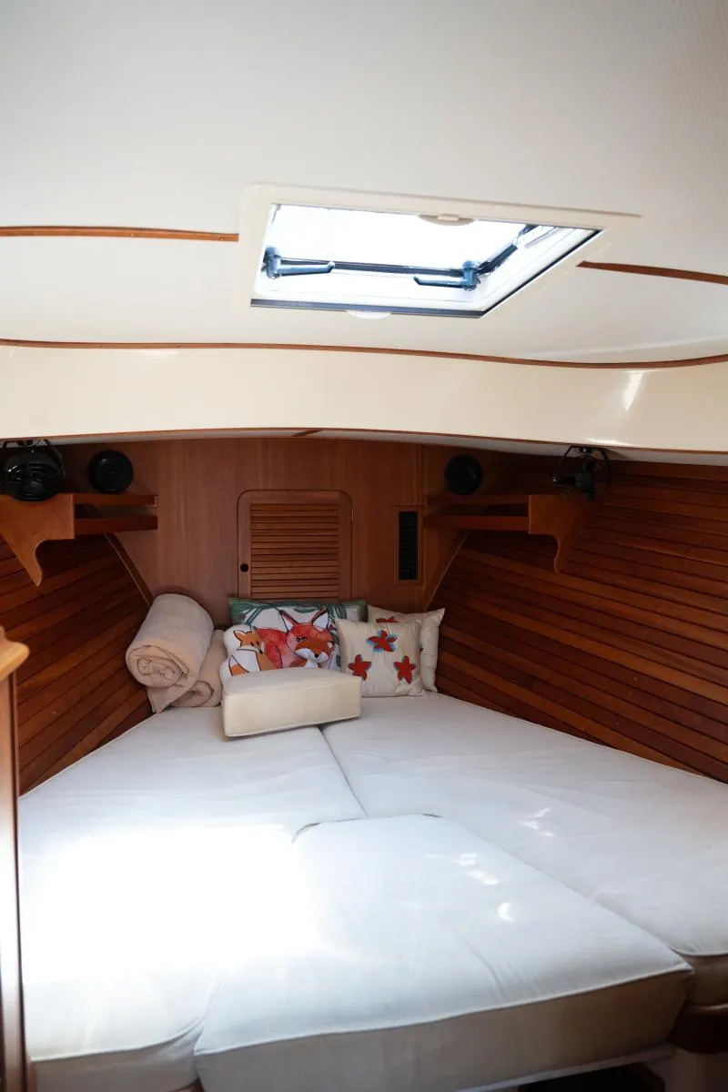Slide: The Image of Hinckley Yachts Picnic Boat 37 MKIII 2011 - 50