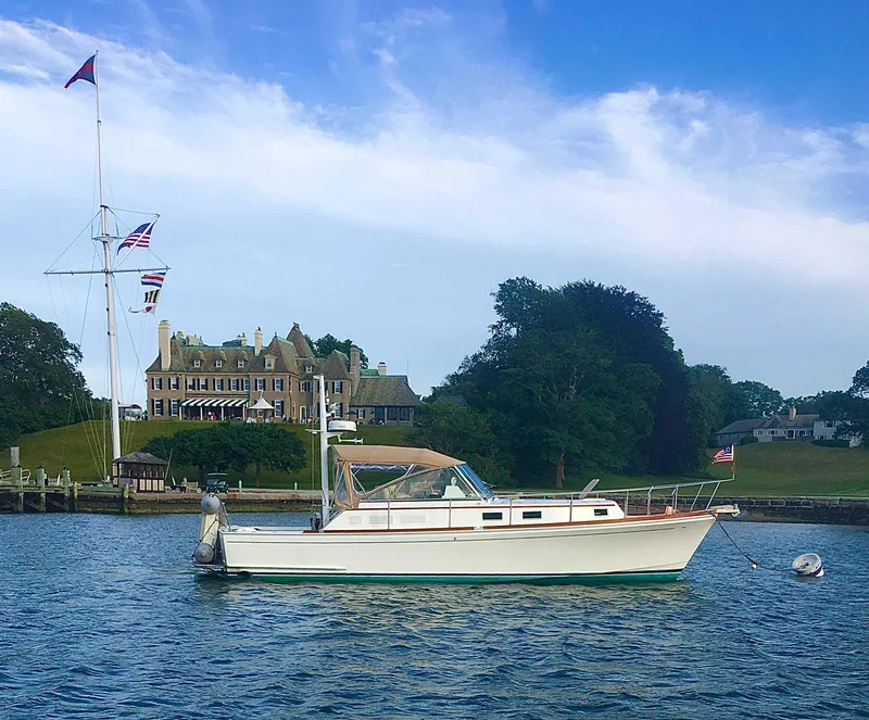 Slide: The Image of Grand Banks 38 Eastbay EX 1998 - 2