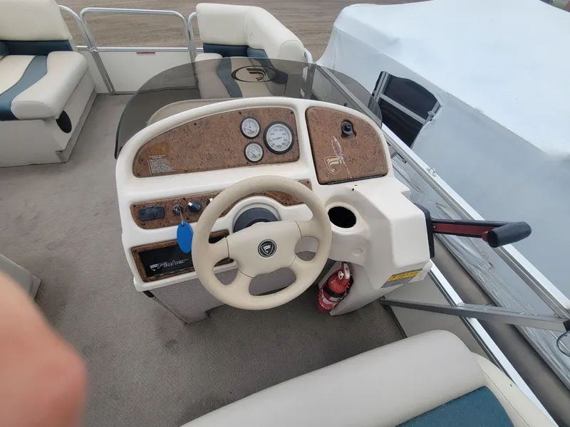 Slide: The Image of Fisher Freedom 200 DLX 2002 - 16