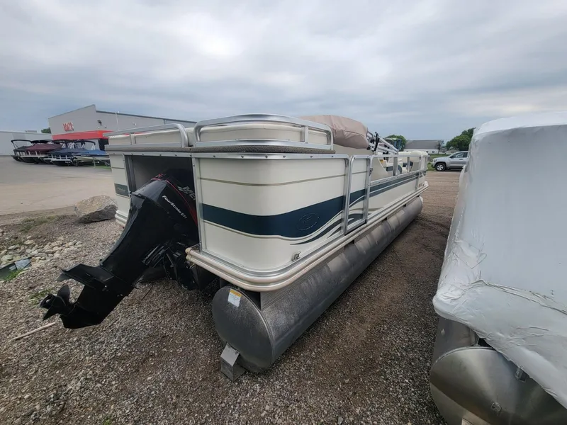 Slide: The Image of Fisher Freedom 200 DLX 2002 - 5