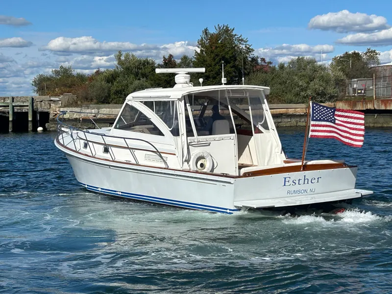 Slide: The Image of Little Harbor WhisperJet 38 2002 - 24