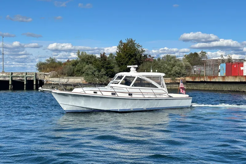 Slide: The Image of Little Harbor WhisperJet 38 2002 - 28