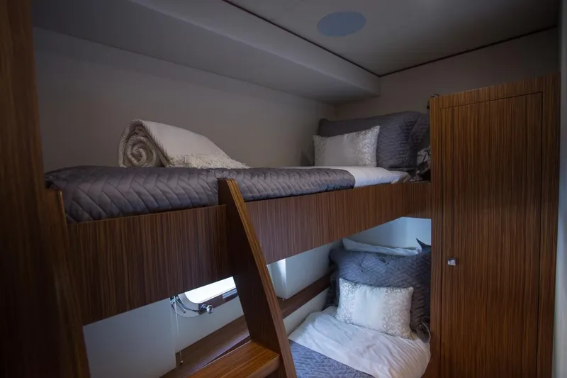 Slide: The Image of Mazarin 72 Sport Fly 2015 - 21