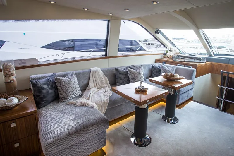 Slide: The Image of Mazarin 72 Sport Fly 2015 - 31