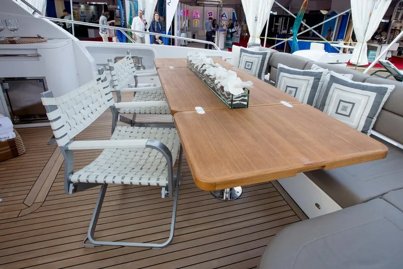 Slide: The Image of Mazarin 72 Sport Fly 2015 - 38