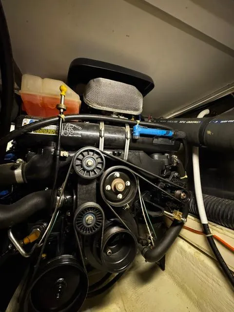 Slide: The Image of Carver 360 Sport Sedan 2004 - 57