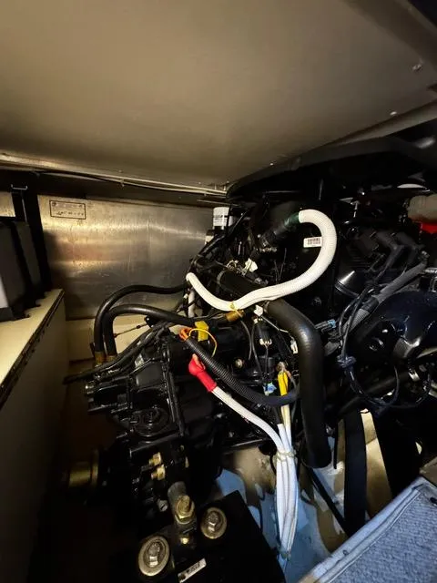 Slide: The Image of Carver Yachts 360 Sport Sedan 2004 - 50