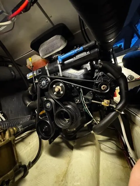 Slide: The Image of Carver Yachts 360 Sport Sedan 2004 - 58