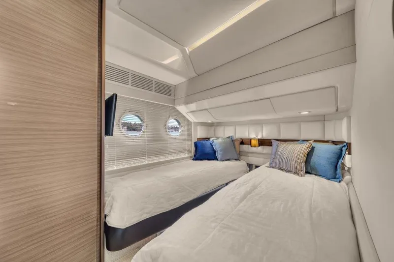 Slide: The Image of Azimut 64 2014 - 54