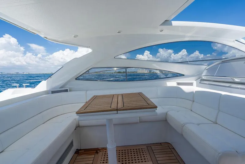 Slide: The Image of 2005 Pershing 50 - 11