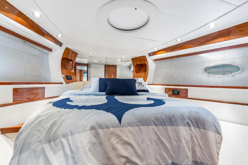 Slide: The Image of 2005 Pershing 50 - 25