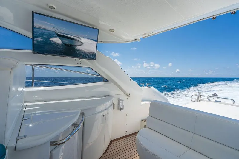 Slide: The Image of 2005 Pershing 50 - 3