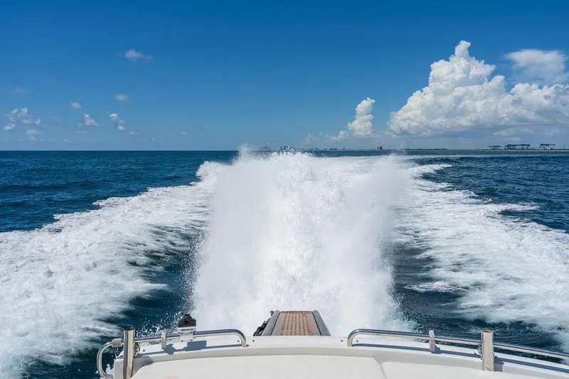 Slide: The Image of 2005 Pershing 50 - 35
