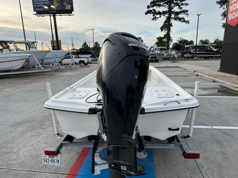 Slide: The Image of Mako 19 Pro Skiff 2017 - 10