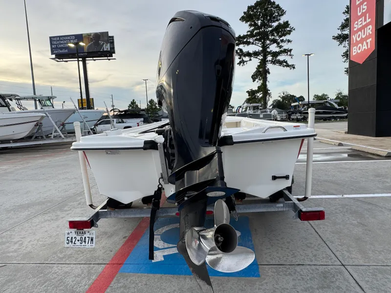 Slide: The Image of Mako 19 Pro Skiff 2017 - 11