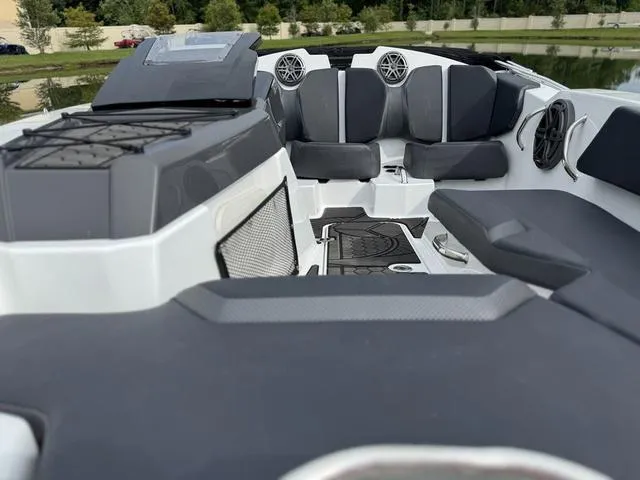 Slide: The Image of Scarab 165 ID 2023 - 10